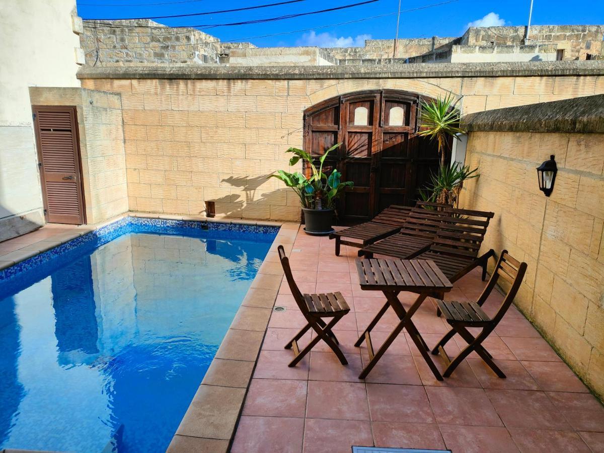 Grotto'S Paradise B&B Għarb Exteriör bild