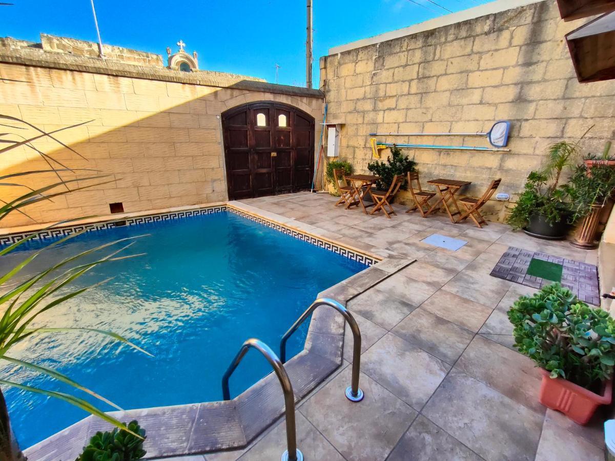 Grotto'S Paradise B&B Għarb Exteriör bild