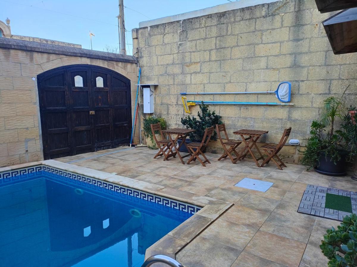 Grotto'S Paradise B&B Għarb Exteriör bild