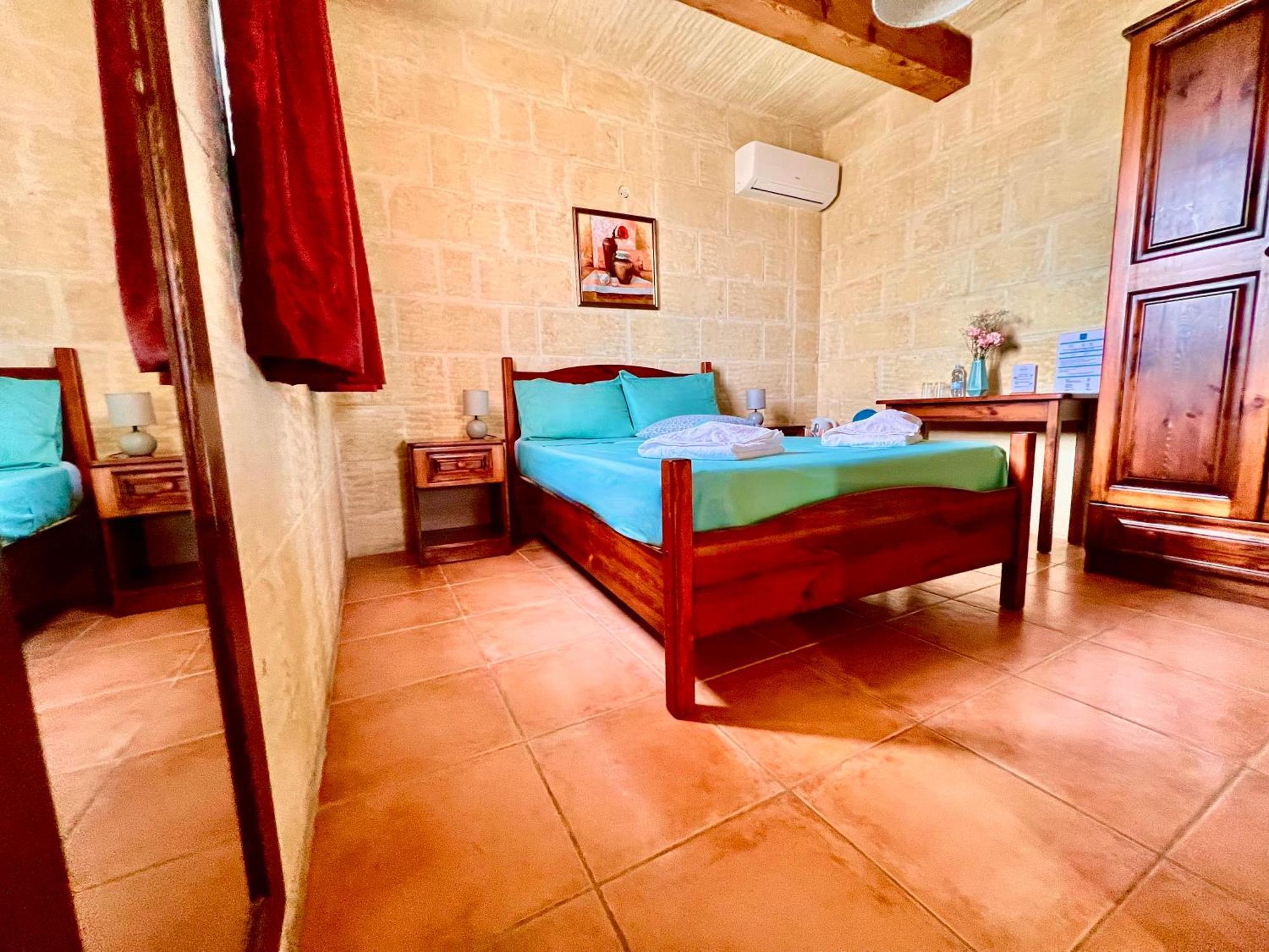 Grotto'S Paradise B&B Għarb Rum bild